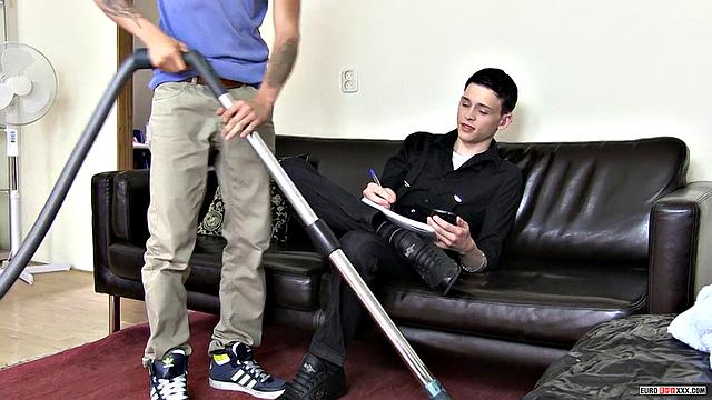 Aaron Aurora & Steve Agostina Steamy Encounter