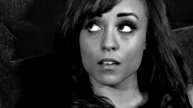 Alyssa Divine Is Submissive English Treat