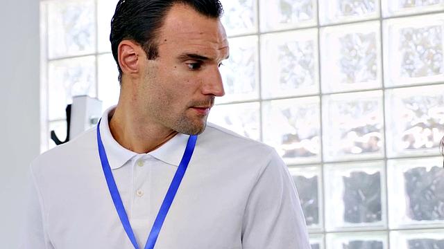 Nympho babe slammed by her gym trainer in doggystyle