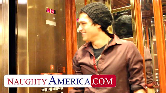 Phoenix Marie brings a stranger to her hotel for a quick liaison