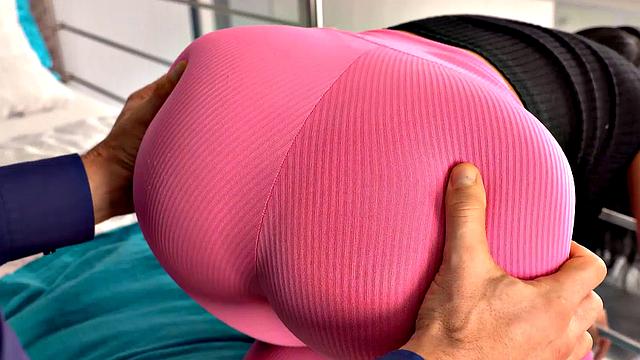 STUCK4K. Man reaches the pussy of Canela Skin stuck in railing