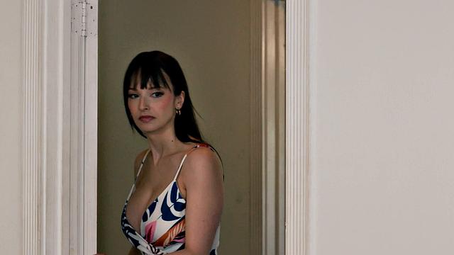 MOMMY'S GIRL - Pervert MILF Keeps Staring At Stepdaughter's Ass During Chores