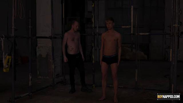 chris jansen ties up sean taylor and makes him suck his cock