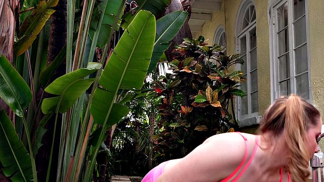 Sexercise With Busty Emma Shay