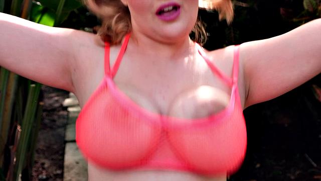 Sexercise With Busty Emma Shay