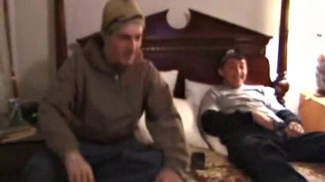 адам и тревор дрочат друг другу и угорают над концовкой