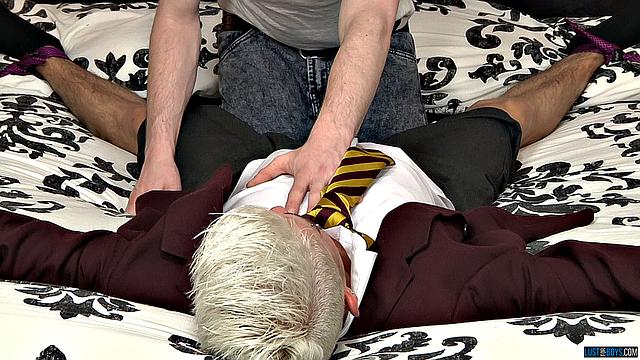 Handsome Titus Snow strokes his thick cock and shoots a load
