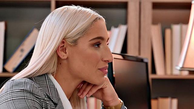 Bigbooty secretary pounded in tight pussy after work