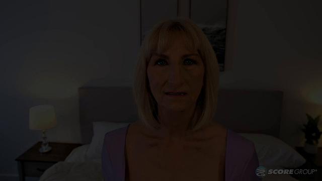 У 60-летней Морган золотой рот, сиськи и киска для твоего члена, пенсионная классика