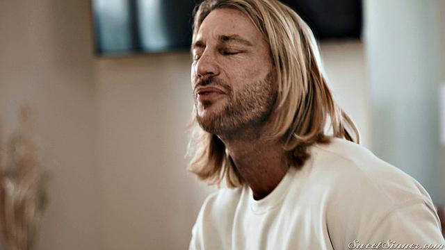 The Hot Wives 7- Horny Wife Craving