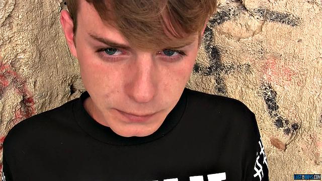 Cock Sucker Gets Soaked - Cameron James & Sean Taylor