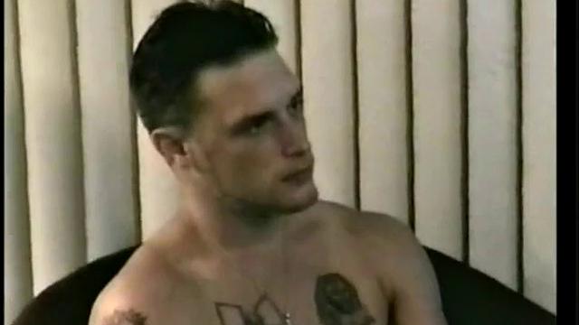 Винни отсасывает у "гетеро" парня - ага, типа он прямой!