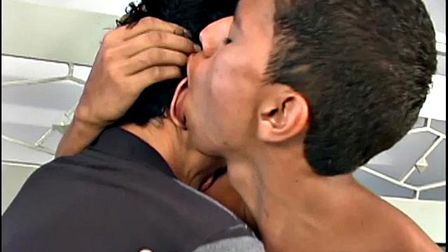 Buff boy Fabio wants to fuck Desiderio, who quickly starts stripping the horny Latino out of his clothes. In no time, Fabio is getting his dick sucked, and by the time both are naked, Desiderio is enjoying some head.