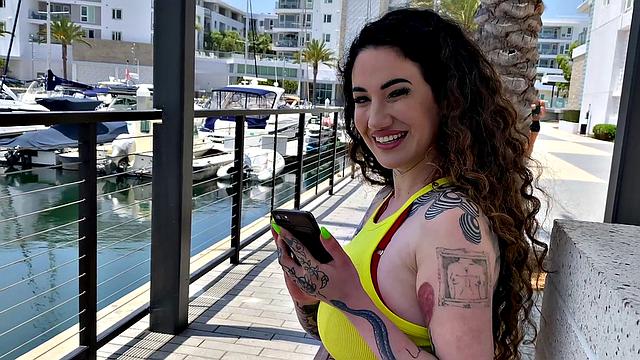 Арабелла получает по полной в волосатую жопу