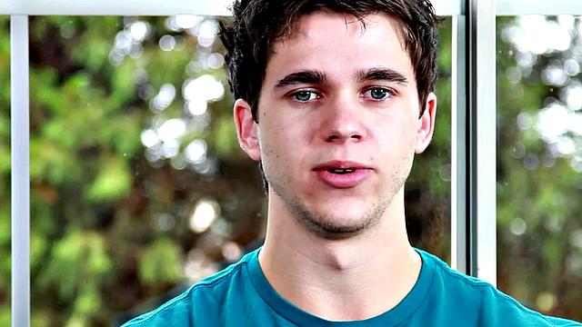 Bottom stud pounded in anal by perverted gay dude