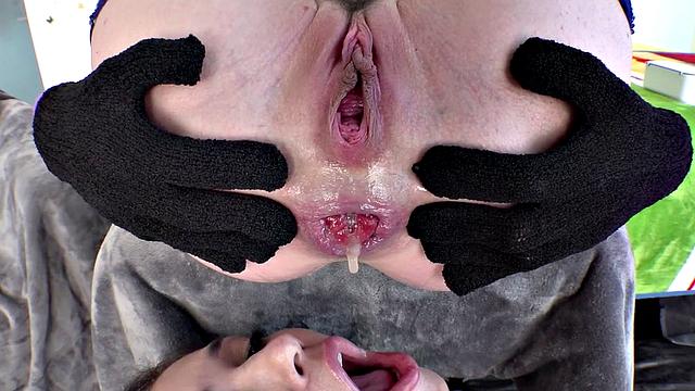 бруклин доводит анал до предела и хочет ещё