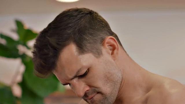 Deepthroating jock barebacked by BF in eager ass