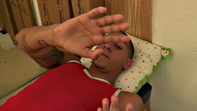 Kiras Pussy: A bald pussy in a thong and a garage doggystyle