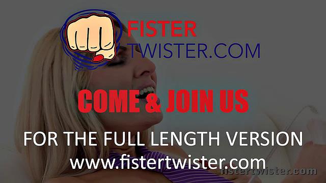 Fistertwister - Blonde Fisted