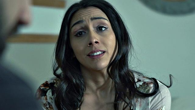 Beauty and the Priest E1