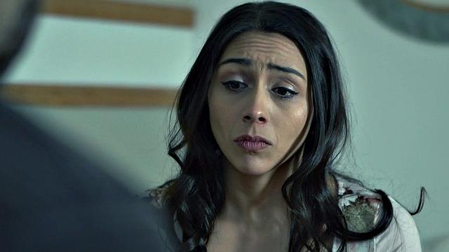 Beauty and the Priest E1