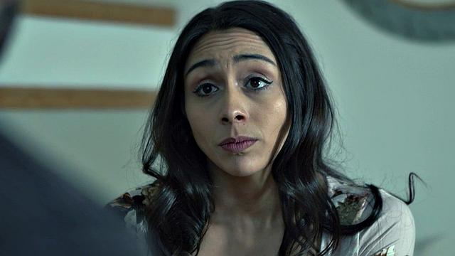 Beauty and the Priest E1