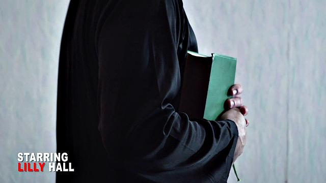 Beauty and the Priest E1