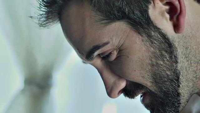 Beauty and the Priest E1