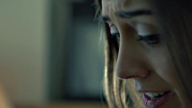 Beauty and the Priest E1