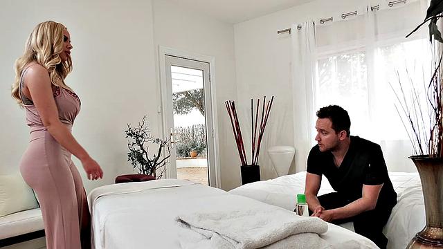 Olivia Austin Busty Blonde MILF Wants a Pussy Massage From Van Wylde Hardcore