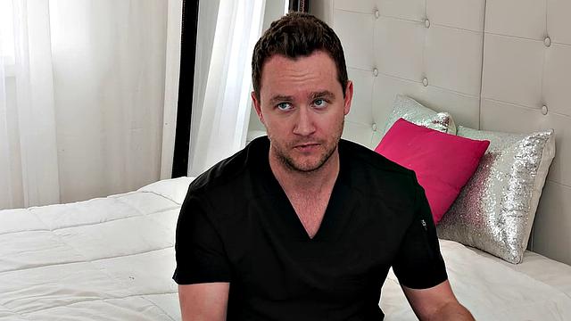 Olivia Austin Busty Blonde MILF Wants a Pussy Massage From Van Wylde Hardcore