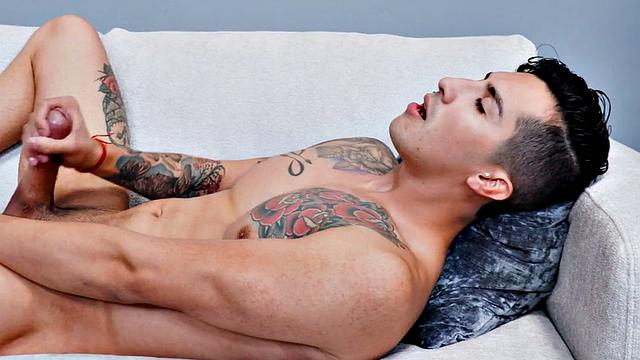 Tattooed solo stud wanks till cumshot after casting