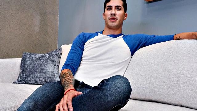 Tattooed solo stud wanks till cumshot after casting