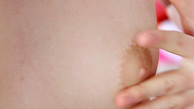 Sex-obsessed slim teen with puffy nipples and braces spreads wide