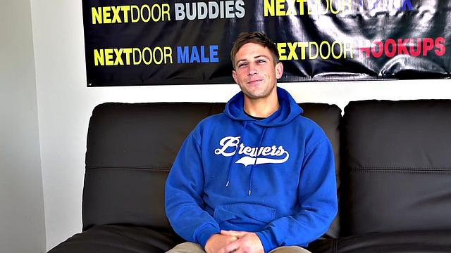 Sixpack jock solo masturbates at the casting