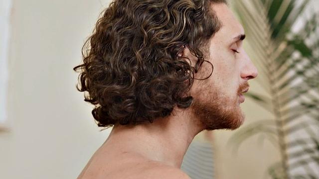 Solo inked eager jock wanks his cock with pleasure