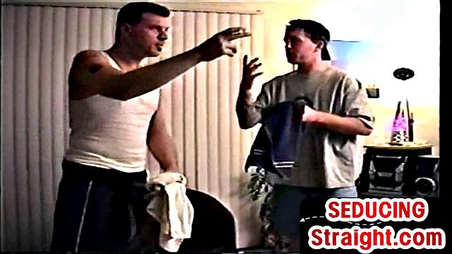 Homemade str8 guy sucked and wanked by gaydaddy