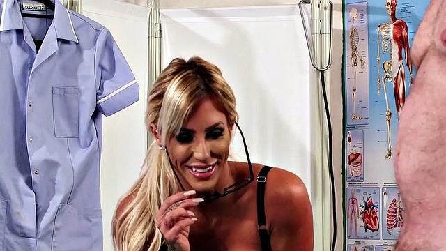 Voyeur nurse makes patient cum on health check