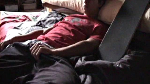 Jayden Parks his skateboard and lies down in front of the camera to begin his jerk off. Getting to his favorite spot, he begins rubbing himself, before releasing his hard dick.