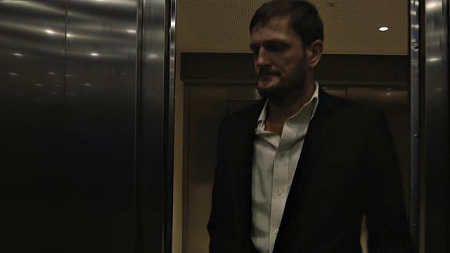 Amateur IR anal babe assnailed by BBC dude at home