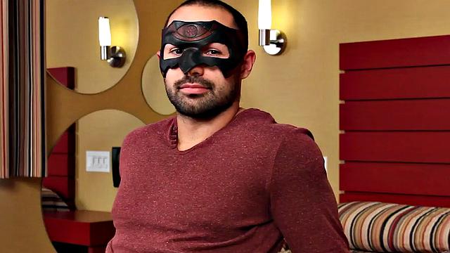 Masked muscled stud masturbates and cums at casting