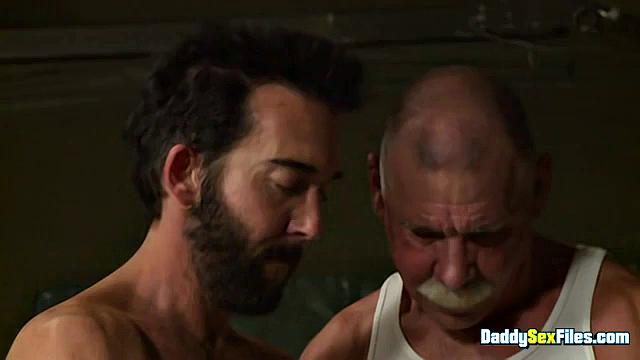 Army Cum For Dr. Reynolds - Tom Nero, Scott Reynolds & Bryan Slater