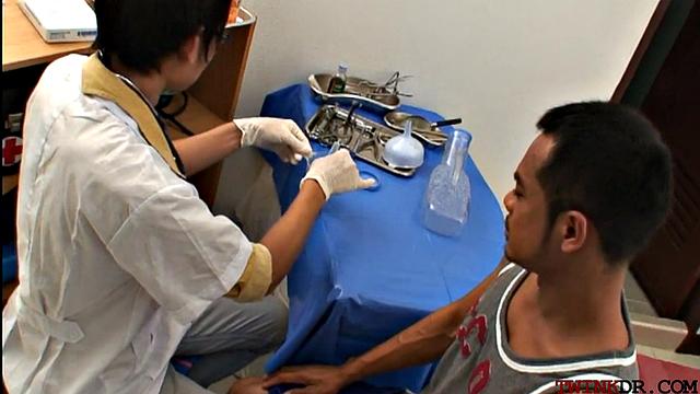 Ripped asian barebacked by doctor