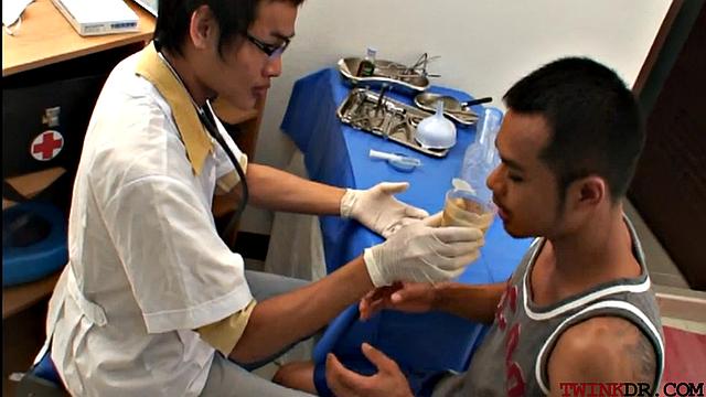 Ripped asian barebacked by doctor