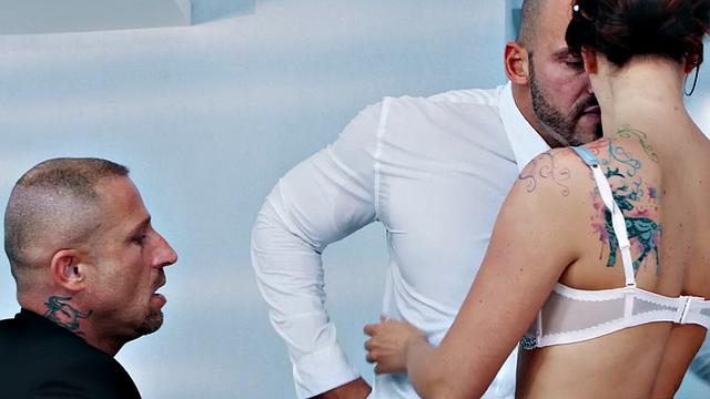 Babe sucks boyfriend in this erotic threesome