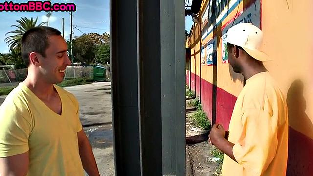 Outdoor sex with ebony straight