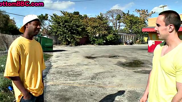 Outdoor sex with ebony straight