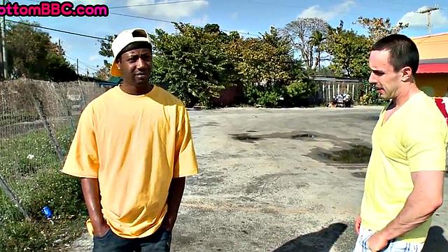 Outdoor sex with ebony straight