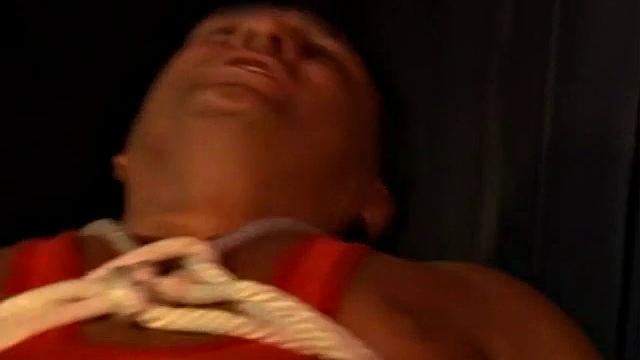 Vincenzo Gets Tied Up Tight - Vincenzo