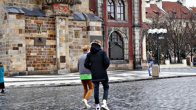 Доминик Истон трахает Тома Мэлоуна